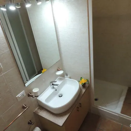 Oleandro E Glicine Apartament