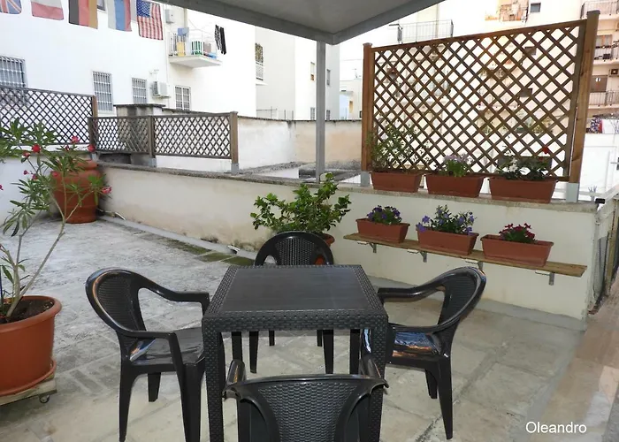 Oleandro E Glicine Lecce